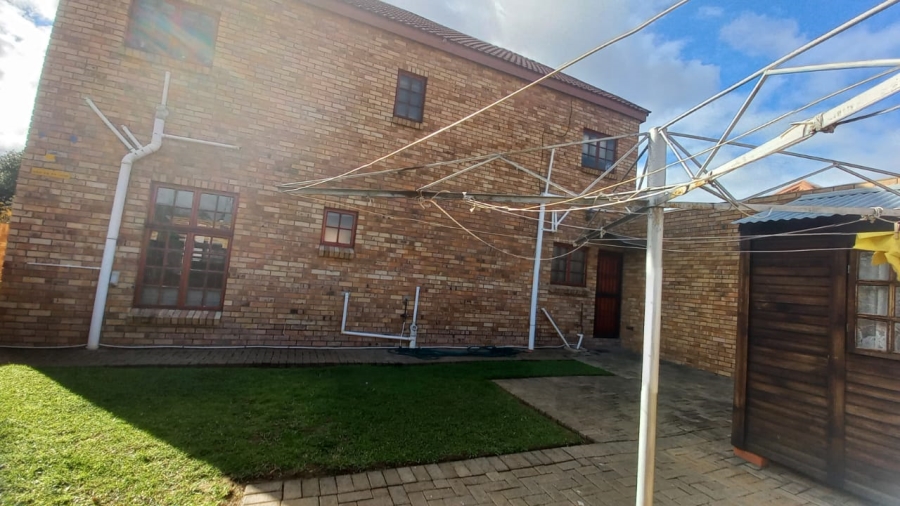 To Let 3 Bedroom Property for Rent in Universitas Free State